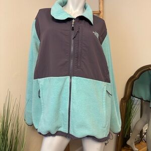 The North Face Women's Teddy Jacket - Aqua and Charcoal